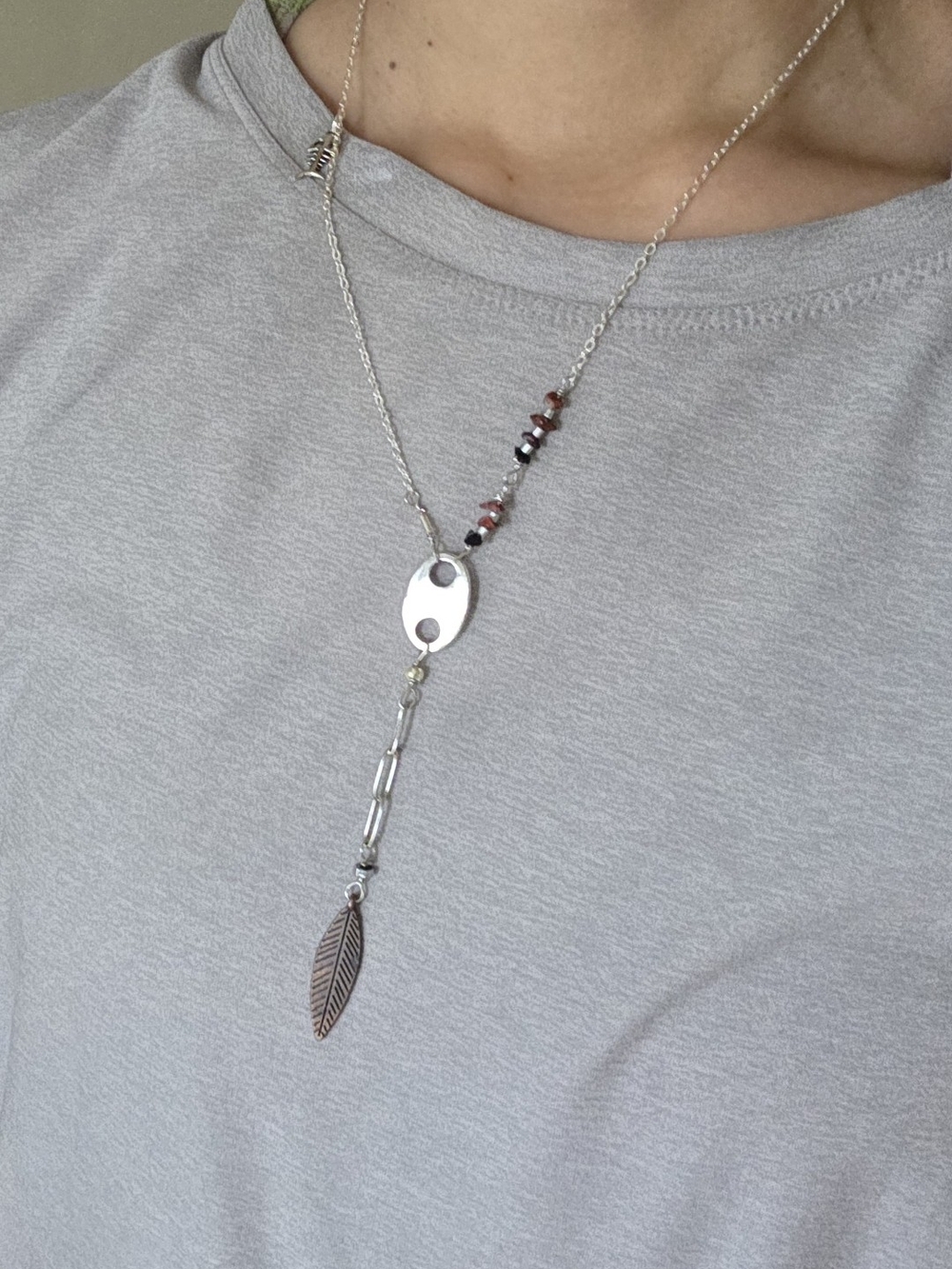 Soda Cap Charm Leaf Lariat Necklace with Stone Chips
